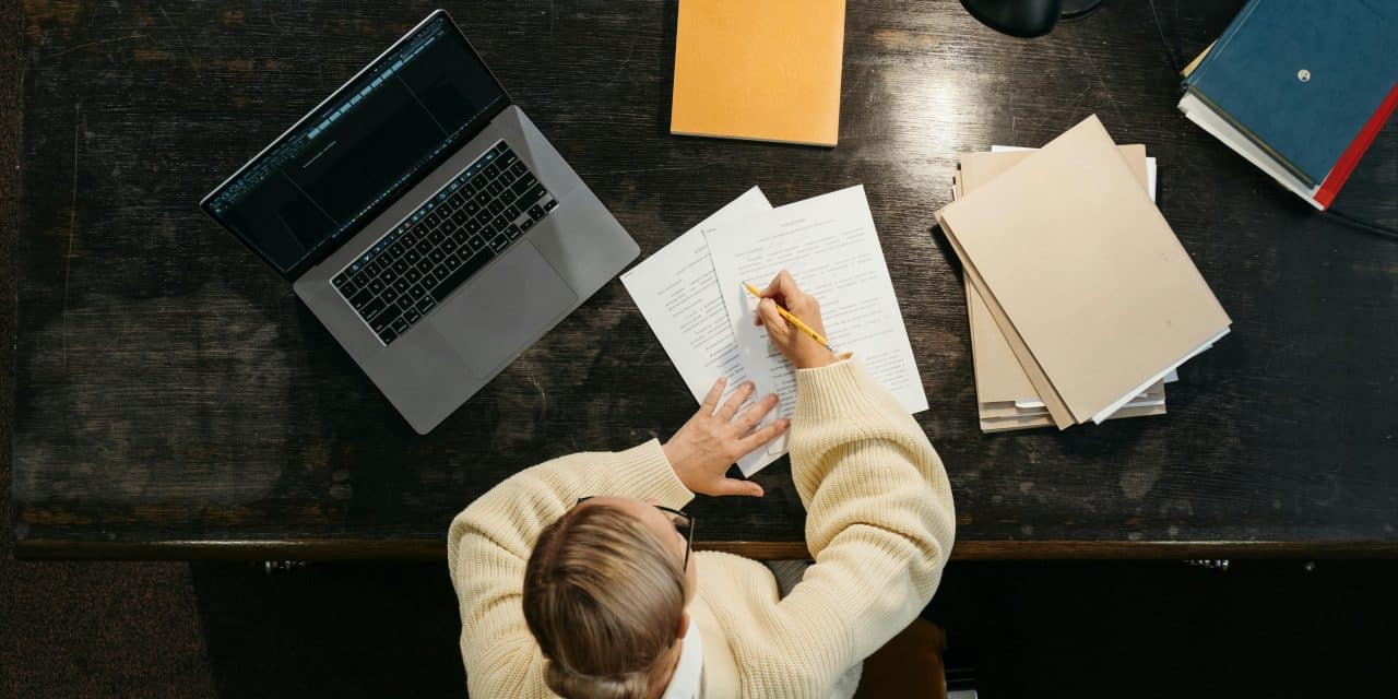 Les procédures de gestion des données religieuses